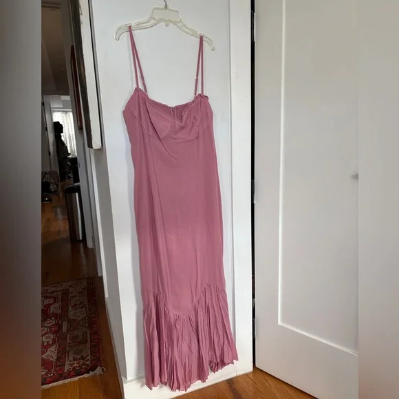 Reformation Aiko Dress Pink - Picture 4 of 11